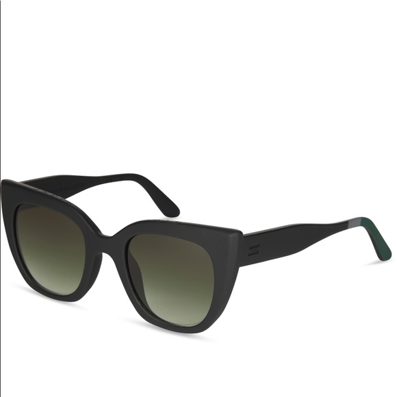 Toms Accessories - NWOT Toms sunglasses